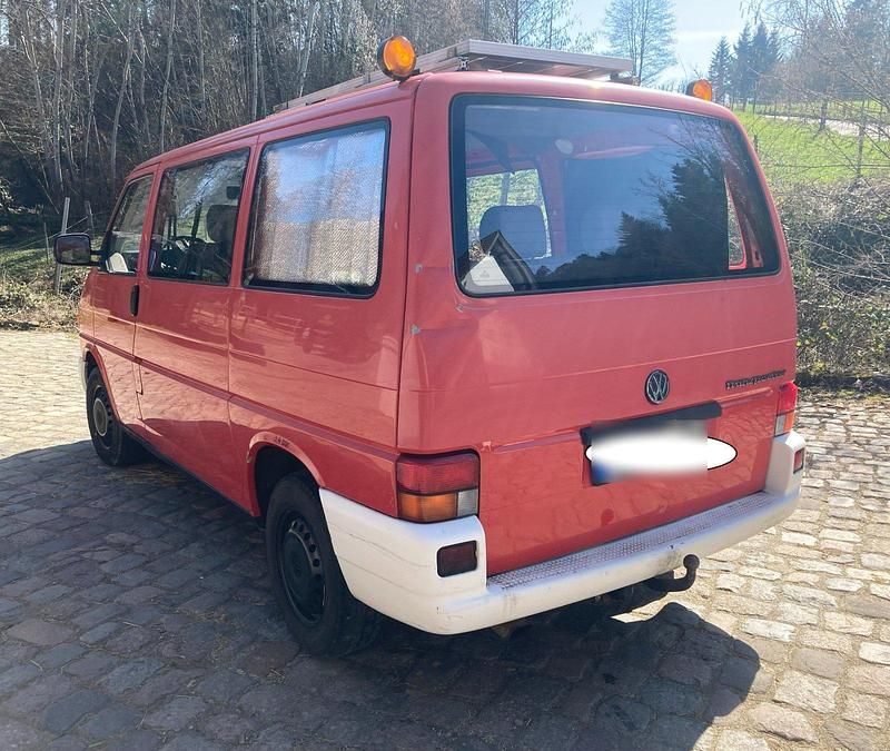 Second-hand VW Transporter 85 CP (62 kW) 1996 Roșu Van