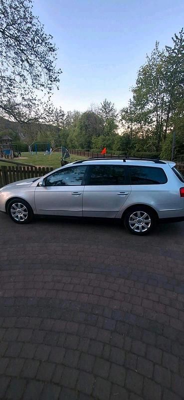 Gebraucht VW Passat 143 PS (105 kW) 2008 Silber Kombi