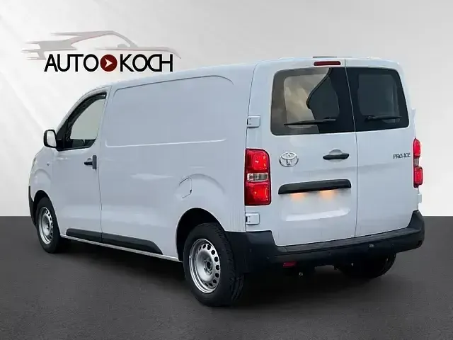 Nowe Toyota Proace 144 KM (105 kW) 2025 Biały Minivan