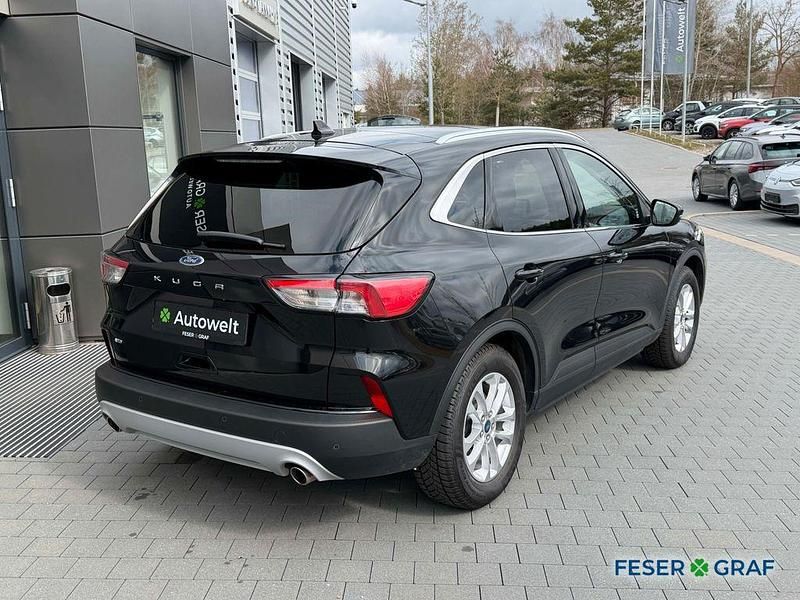 Usado Ford Kuga Titanium 190 HP (139 kW) 2020 Preto SUV