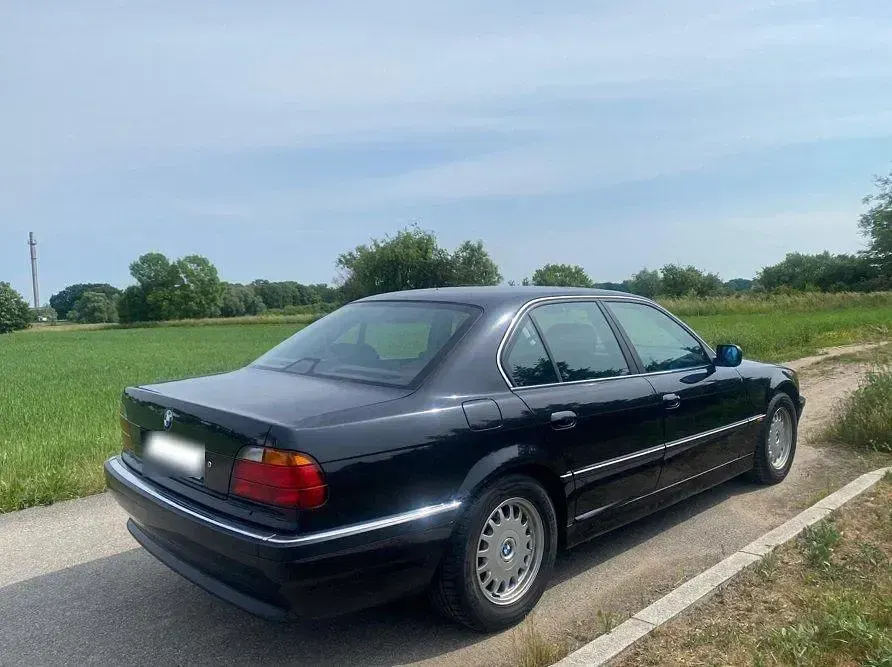 Gebraucht BMW 728 193 PS (141 kW) 1997 Schwarz Limousine