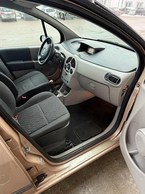 Gebraucht Renault Modus 98 PS (72 kW) 2005 Orange Van / Kleinbus