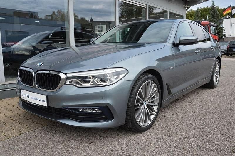 Bluestone Gebraucht 2018 BMW 530 Sport Line Limousine | 22.990 € (Guter Preis) - Bild 1/4