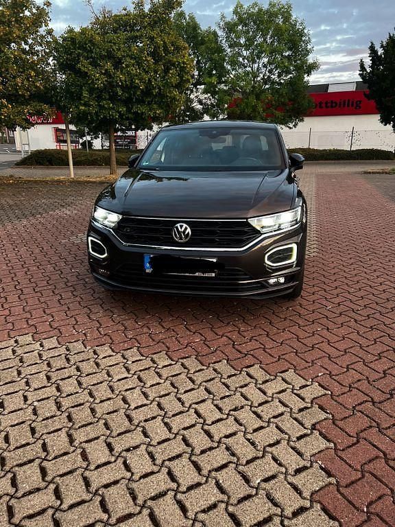 Braun Gebraucht 2019 VW T-Roc Sport SUV | 20.000 € (Fairer Preis) - Bild 1/4