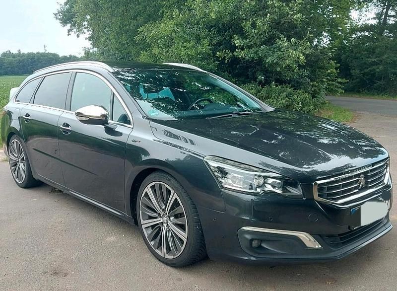 Grau Gebraucht 2014 Peugeot 508 GTi Kombi | 11.250 € - Bild 1/4