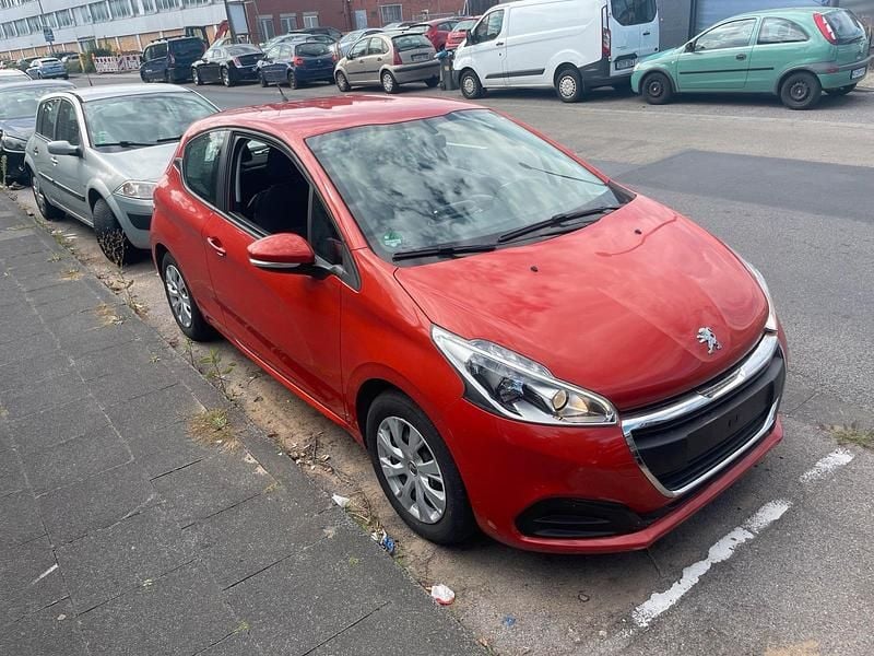 Andere farben Gebraucht 2017 Peugeot 208 Kleinwagen | 4.999 € (Guter Preis) - Bild 1/4