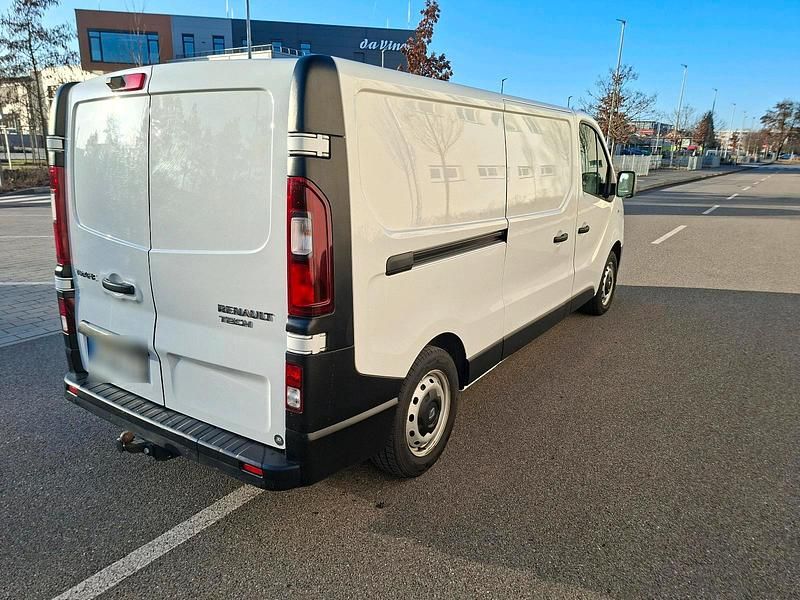 Gebraucht Renault Trafic 145 PS (106 kW) 2019 Weiß Van / Kleinbus