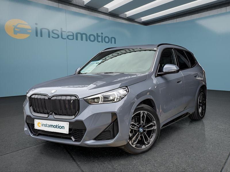 Grau Gebraucht 2023 BMW iX1 SUV | 47.749 € (Teuer) - Bild 1/4