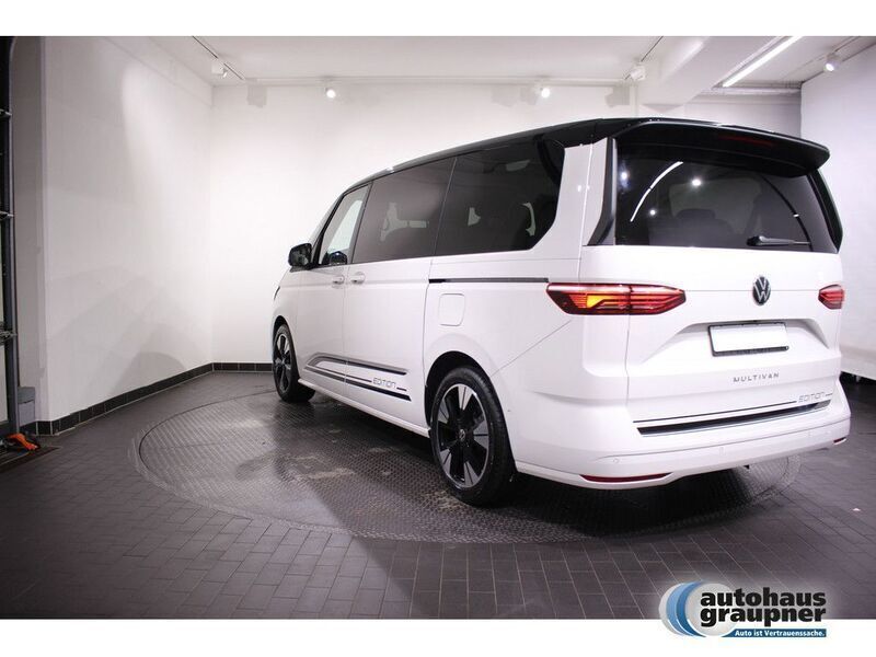 Neu VW Multivan Life 150 PS (110 kW) 2025 Weiß Van / Kleinbus
