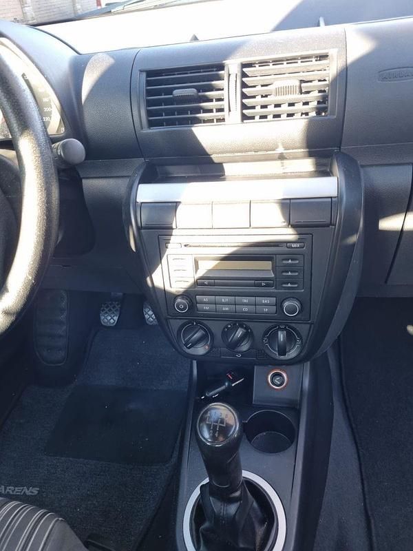 Second-hand VW Fox 60 CP (44 kW) 2007 Albastru Hatchback