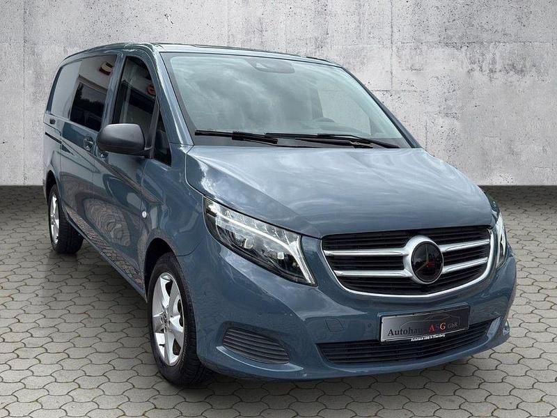 Grau Gebraucht 2021 Mercedes Vito Van | 19.900 € (Guter Preis) - Bild 1/4