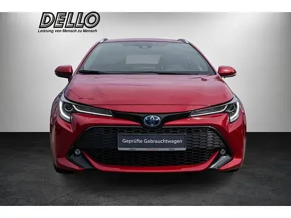 Gebraucht Toyota Corolla Club 122 PS (89 kW) 2019 Rot Kombi