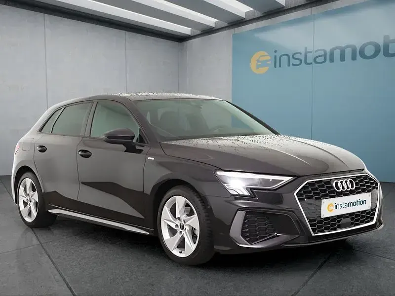 Gebraucht Audi A3 Sportback 110 PS (80 kW) 2023 Schwarz Kleinwagen
