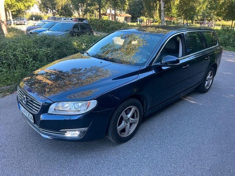 Gebraucht 2016 Volvo V70 Summum Kombi | 12.990 € (Fairer Preis) - Bild 1/4