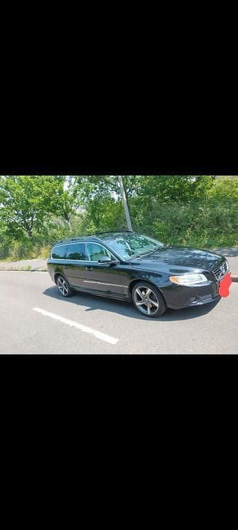 Schwarz Gebraucht 2012 Volvo V70 R-Design Kombi | 7.000 € (Guter Preis) - Bild 1/4