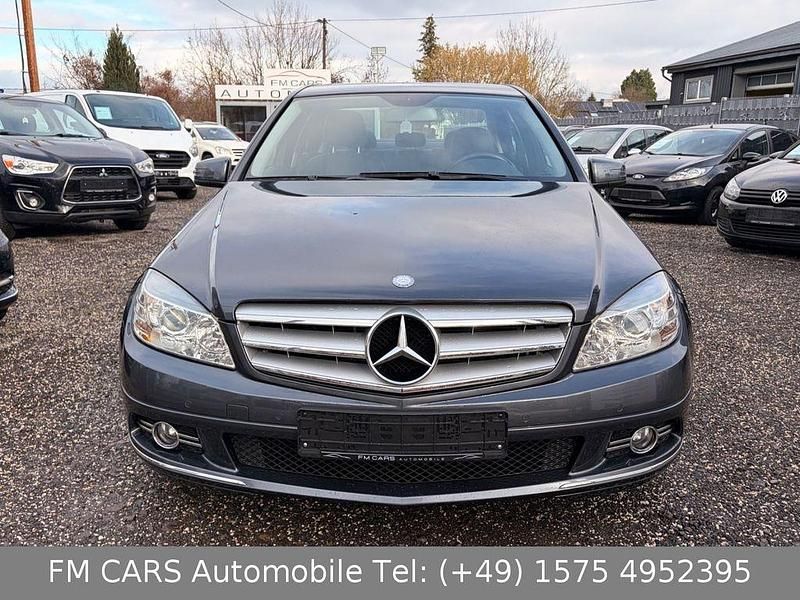 Gebraucht Mercedes C200 136 PS (100 kW) 2011 Grau Limousine