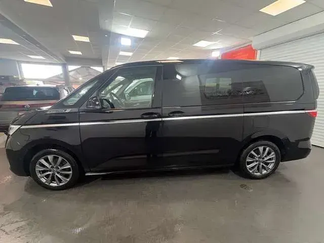 Begagnad VW Multivan Style 150 HK (110 kW) 2025 Minibuss