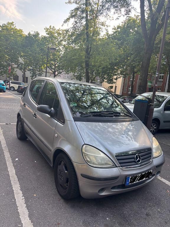 Grau Gebraucht 2000 Mercedes A170 Classic Kleinwagen | 1.200 € (Fairer Preis) - Bild 1/4