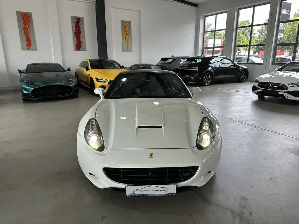 Gebraucht Ferrari California 460 PS (338 kW) 2009 Bianco avus Cabrio