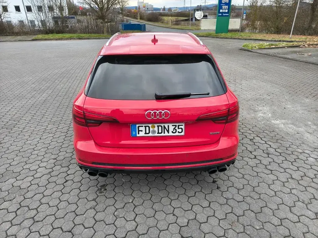 Gebraucht Audi A4 Sport 252 PS (185 kW) 2016 Rot Kombi