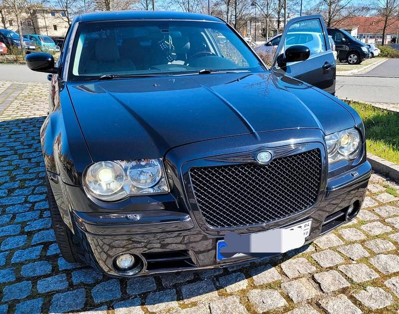 Schwarz Gebraucht 2004 Chrysler 300C Limousine | 11.500 € (Fairer Preis) - Bild 1/4