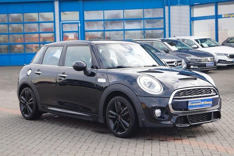 Gebraucht Mini John Cooper Works 192 PS (141 kW) 2017 Schwarz Kleinwagen