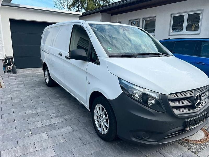 Gebraucht Mercedes Vito 163 PS (119 kW) 2017 Weiß Van
