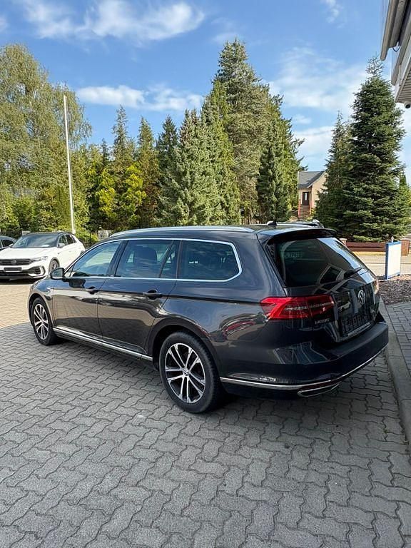 Gebraucht VW Passat Comfortline 190 PS (139 kW) 2018 Grau Kombi