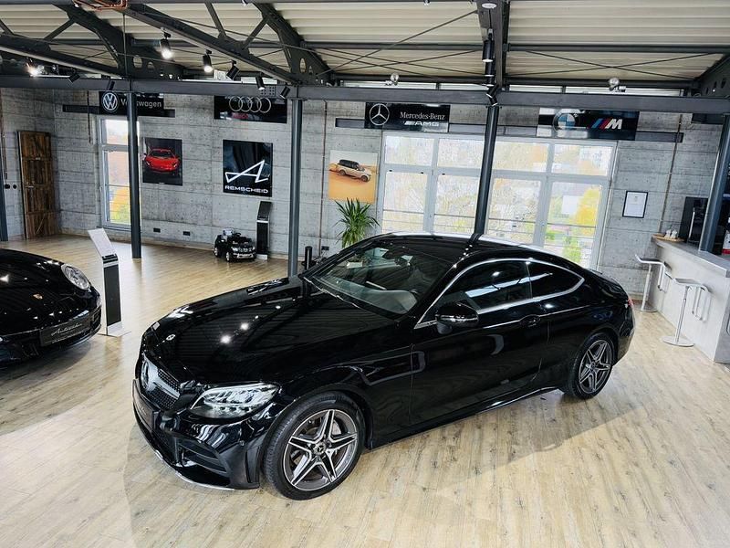 Gebraucht Mercedes C200 AMG line 184 PS (135 kW) 2019 Schwarz  unilack Coupé