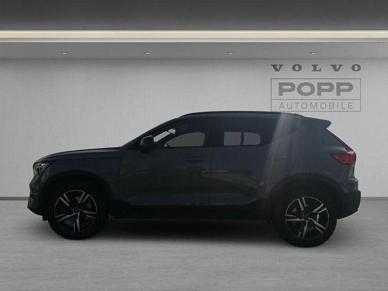 Gebraucht Volvo XC40 Plus 163 PS (119 kW) 2024 Sage green / metallic SUV