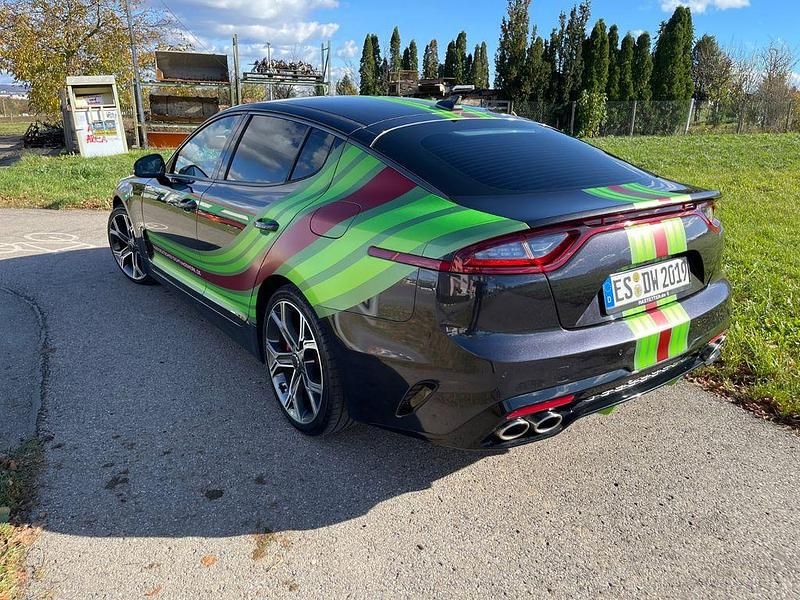 Schwarz Gebraucht 2018 Kia Stinger Kleinwagen | 21.999 € (Superpreis) - Bild 1/4