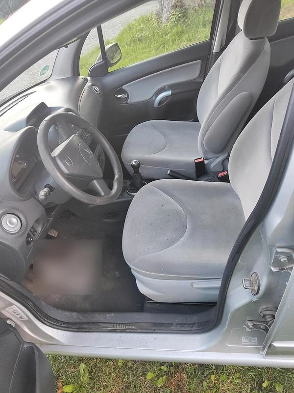 Gebraucht Citroën C3 73 PS (53 kW) 2005 Grau Limousine