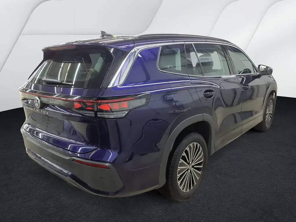 Gebraucht VW Tayron Life 193 PS (141 kW) 2025 Ultra violet metallic SUV