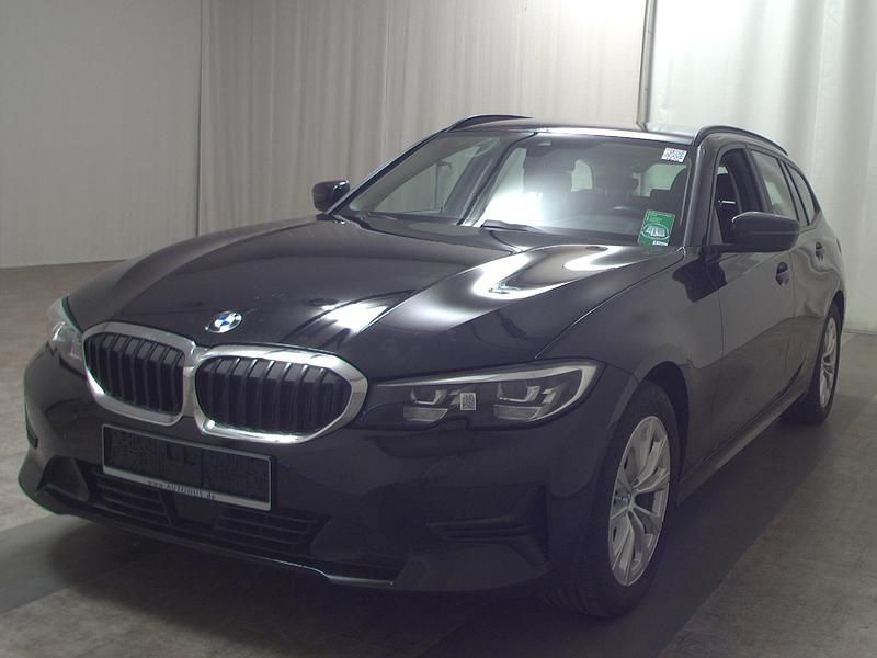 Gebraucht BMW 320 Advantage 190 PS (139 kW) 2022 Schwarz Kombi