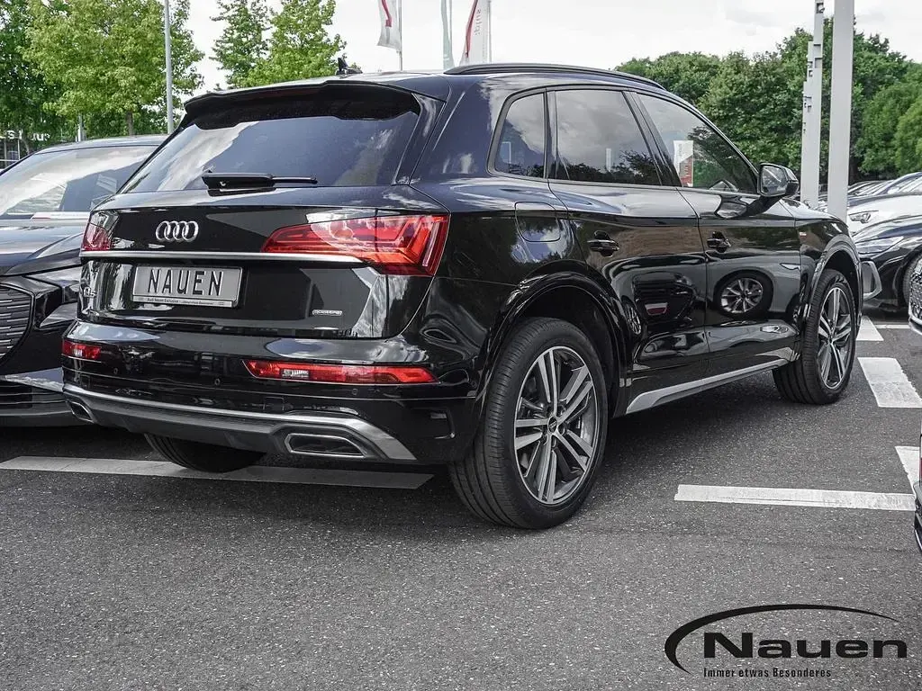 Gebraucht Audi Q5 S-Line 204 PS (150 kW) 2023 Mythosschwarz metallic SUV