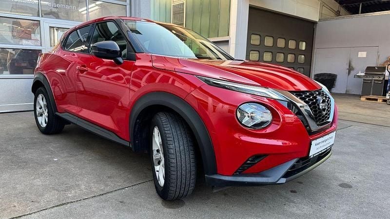Gebraucht Nissan Juke N-Connecta 114 PS (83 kW) 2021 Rot SUV