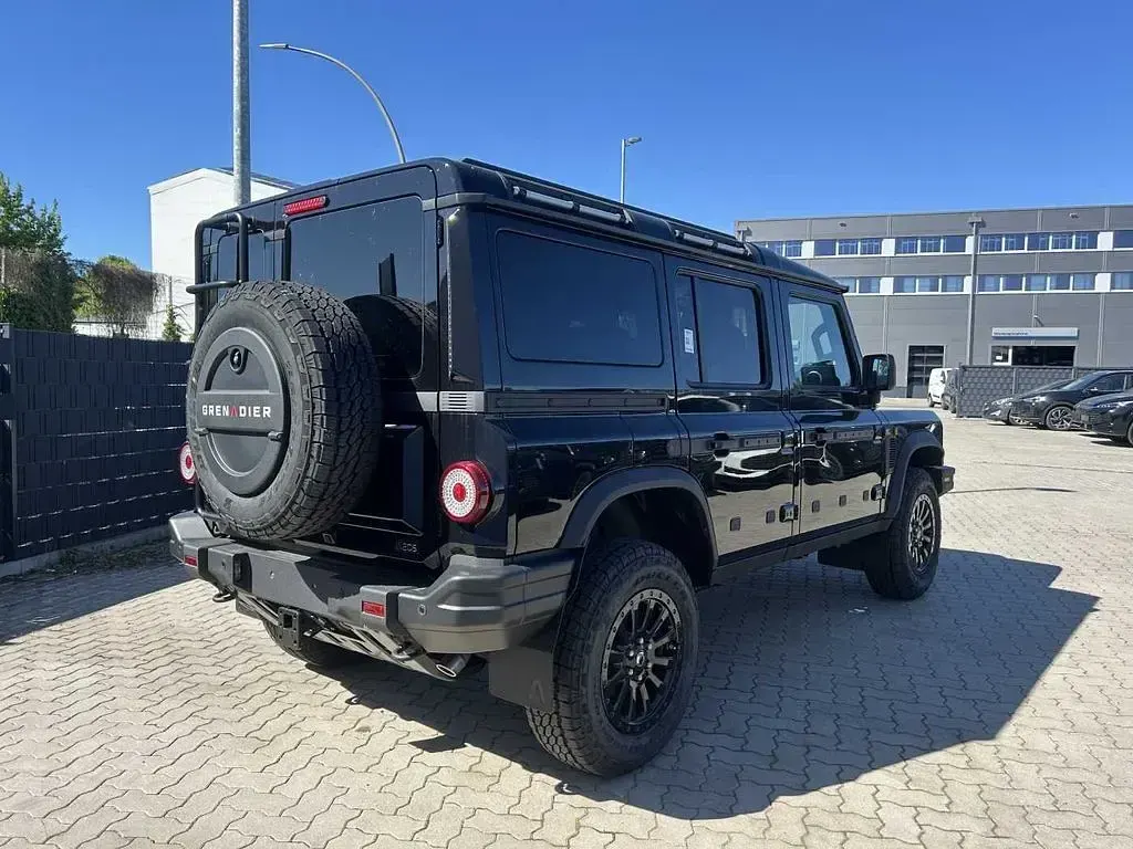 Ny Ineos Grenadier 249 HK (183 kW) 2026 Sort SUV