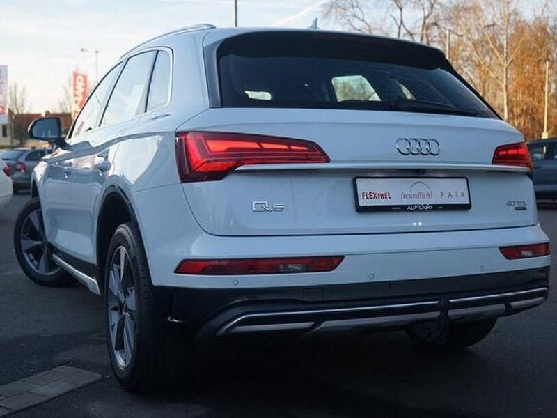 Gebraucht Audi Q5 Sport 204 PS (150 kW) 2021 Gletscherweiß metallic SUV