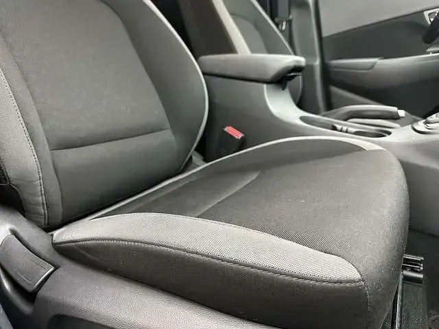 Gebraucht Hyundai Kona Style 150 kW (204 PS) 2019 Rot metallic SUV