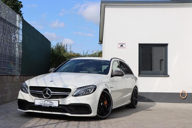 Weiß Gebraucht 2018 Mercedes C63S AMG AMG Kombi | 35.650 € (Guter Preis) - Bild 1/4