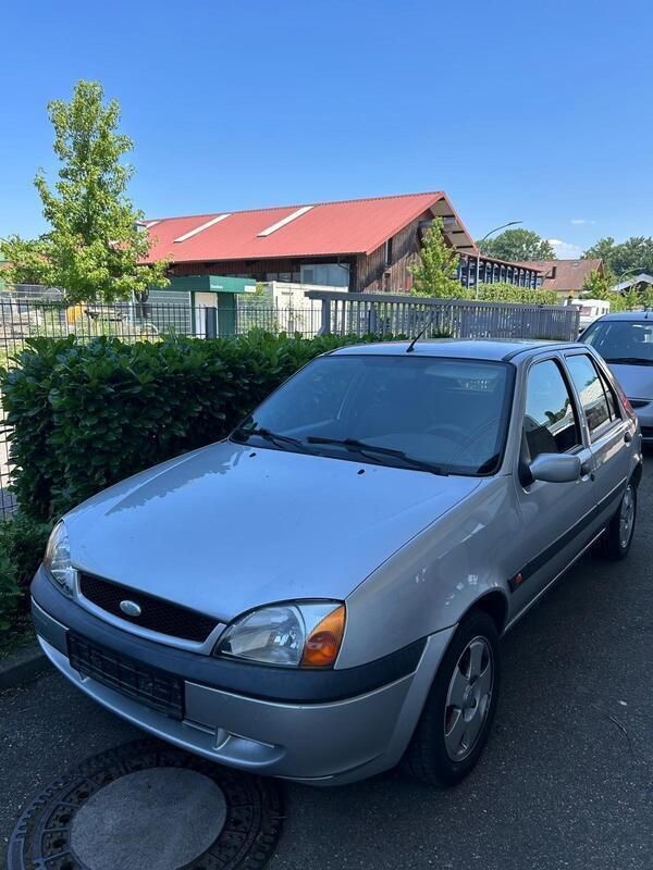 Silber Gebraucht 2001 Ford Fiesta Kleinwagen | 1.299 € - Bild 1/4