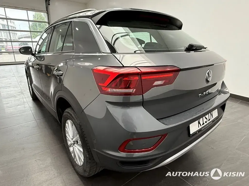 Gebraucht VW T-Roc Life 150 PS (110 kW) 2025 Grau SUV