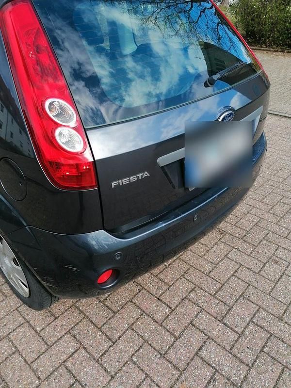 Gebraucht Ford Fiesta Fun X 60 PS (44 kW) 2007 Grau Kleinwagen