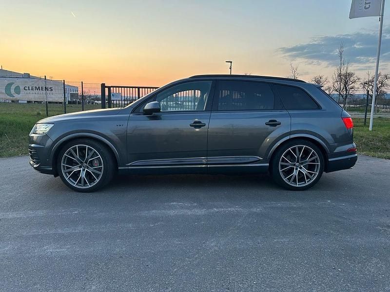 Gebraucht Audi SQ7 Ambiente 435 PS (319 kW) 2017 Grau SUV