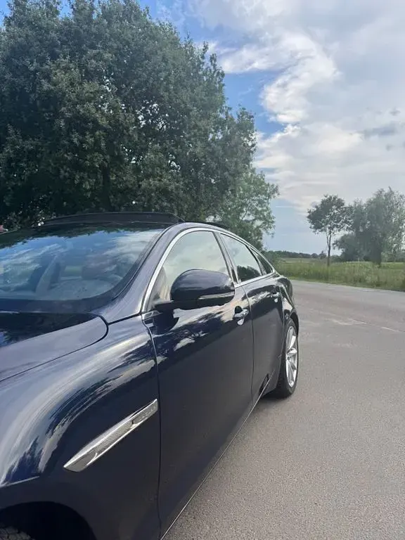 Gebraucht Jaguar XJ Premium Luxury 300 PS (220 kW) 2015 Blau Limousine