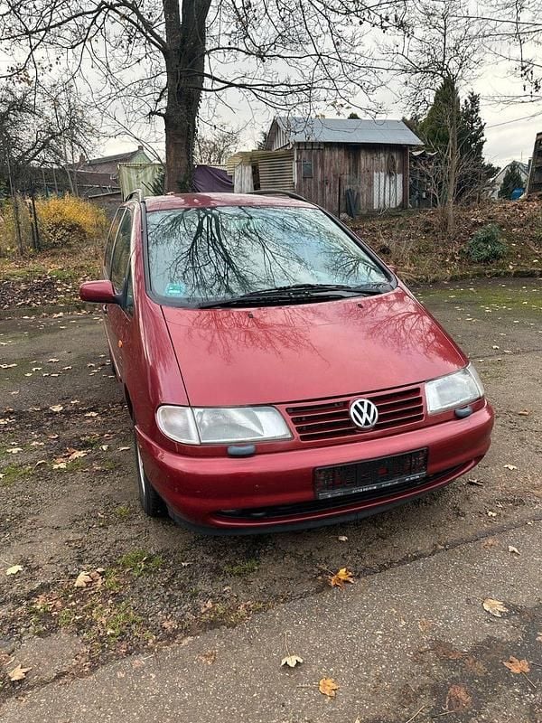 Rot Gebraucht 2000 VW Sharan Family Van / Kleinbus | 2.600 € (Fairer Preis) - Bild 1/4