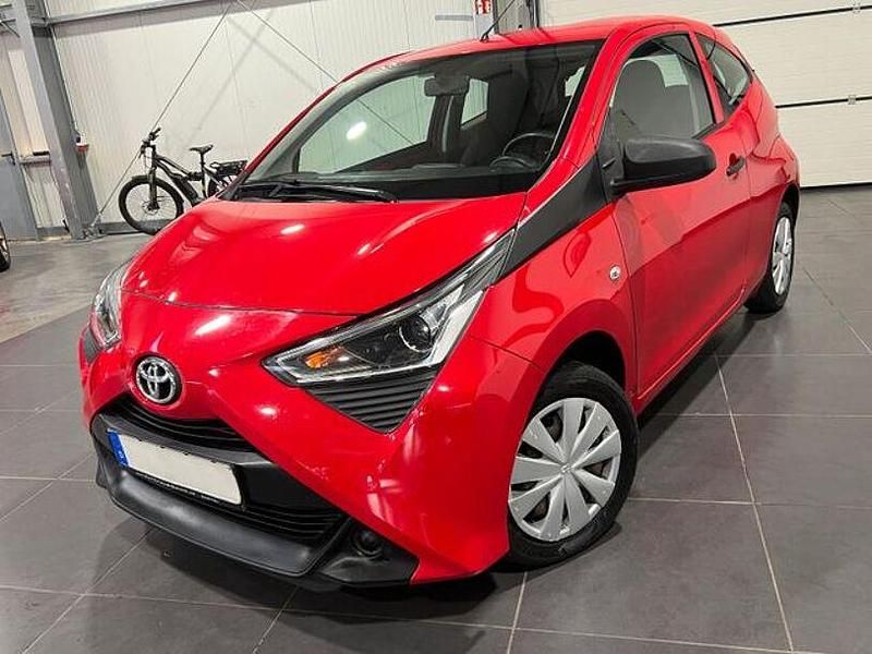 Gebraucht Toyota Aygo 72 PS (52 kW) 2019 Rot Kleinwagen