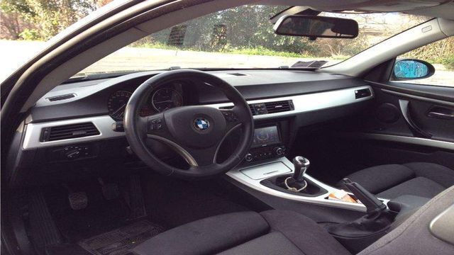 Gebraucht BMW 320 177 PS (130 kW) 2007 Schwarz Coupé