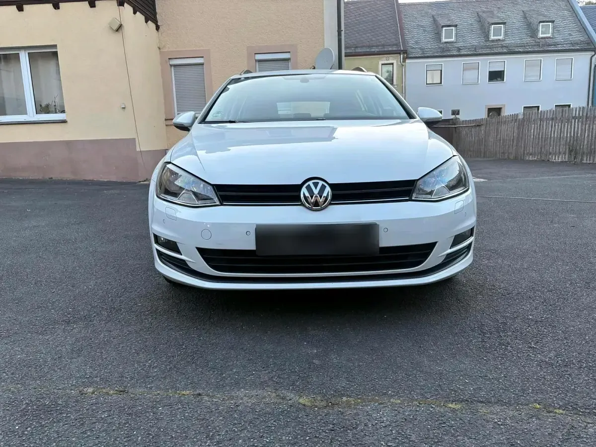 Gebraucht VW Golf VII 110 PS (80 kW) 2016 Weiß Kombi