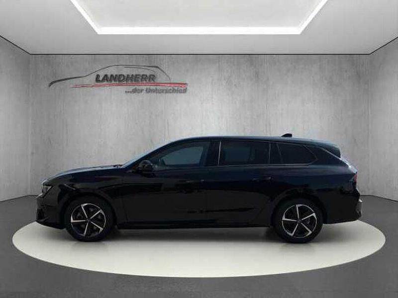 Gebraucht Opel Astra 131 PS (96 kW) 2024 Karbon schwarz (metallic) Kombi